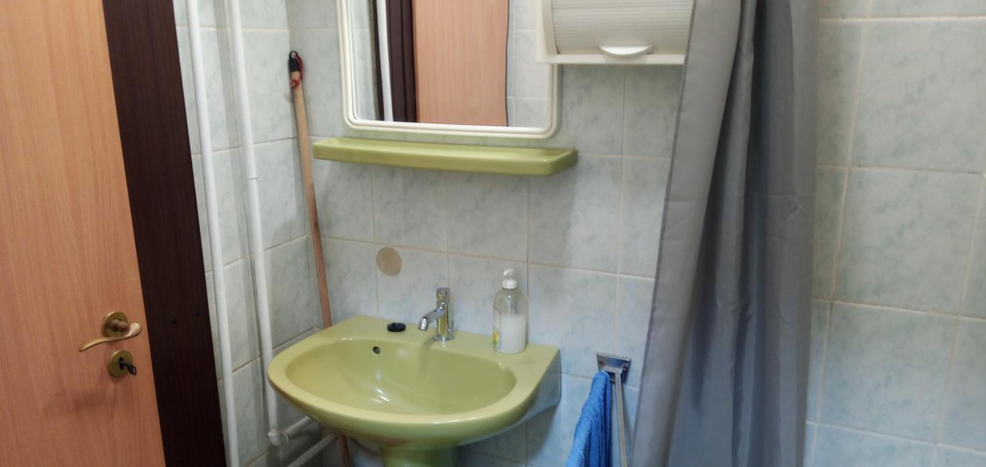 Civis Debrecen Hostel Esterno foto